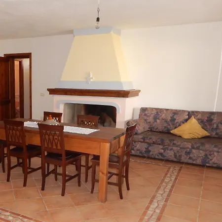 Dom wakacyjny Locazione Turistica Casa Pompia 5
